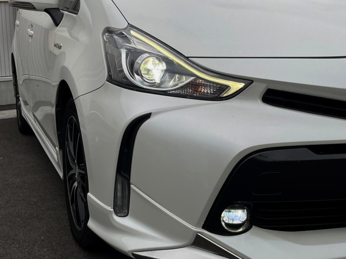 2015 Toyota Prius α DAA-ZVW41W (UW-69f2a580d05b5)[16]