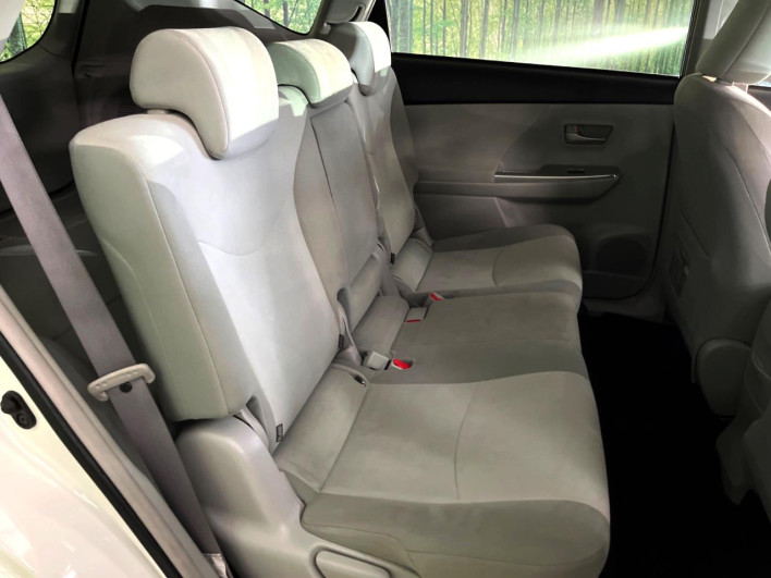 2012 Toyota Prius α DAA-ZVW41W (UW-69f2a581b00c6)[16]