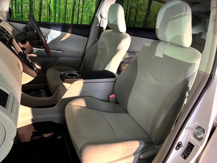 2012 Toyota Prius α DAA-ZVW41W (UW-69f2a581b00c6)[9]