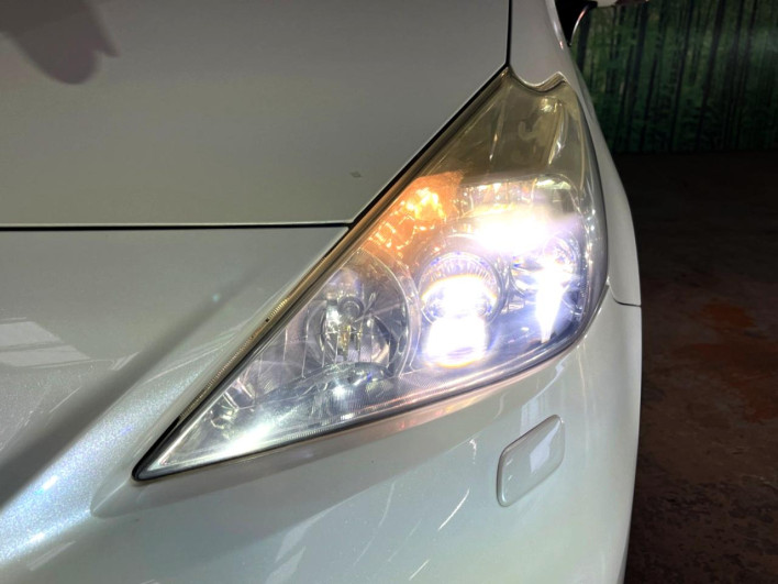 2012 Toyota Prius α DAA-ZVW41W (UW-69f2a581b00c6)[5]