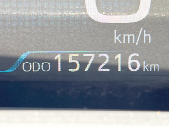 2016 Toyota Prius DAA-ZVW55 (UW-69f2a58866bc3)[2]