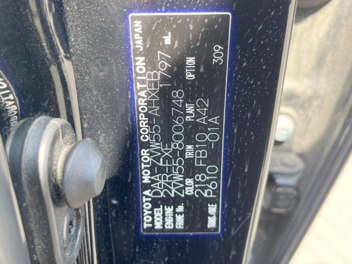 2016 Toyota Prius DAA-ZVW55 (UW-69f2a58866bc3)[1]