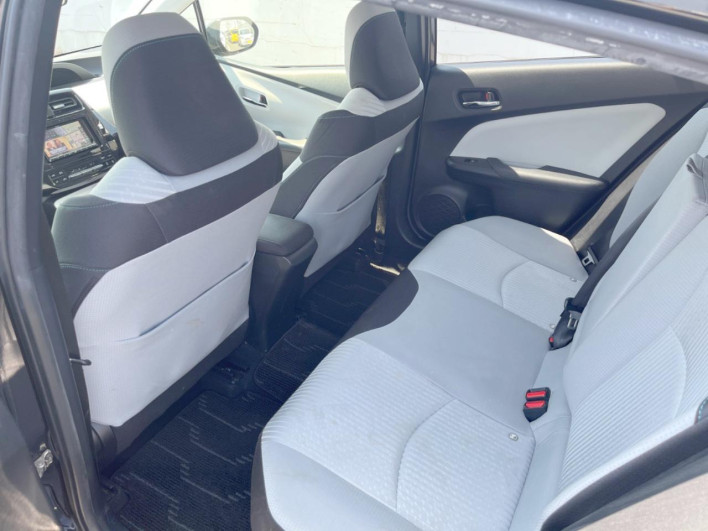 2016 Toyota Prius DAA-ZVW55 (UW-69f2a58866bc3)[26]