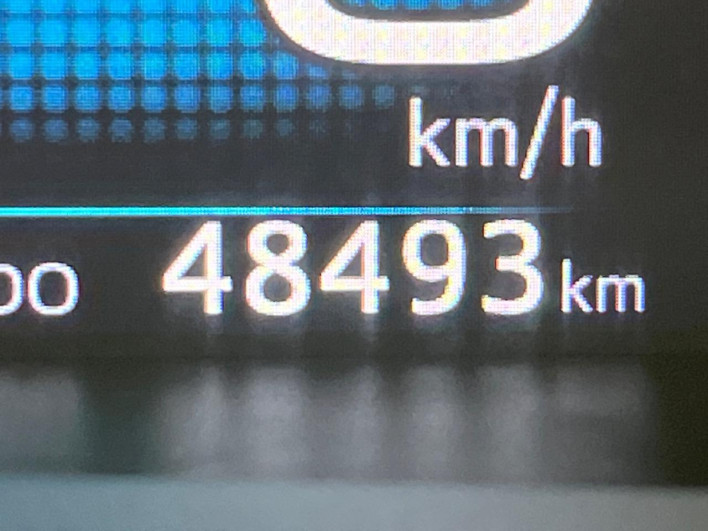 2017 Toyota Prius DAA-ZVW55 (UW-69f2a589300c6)[2]