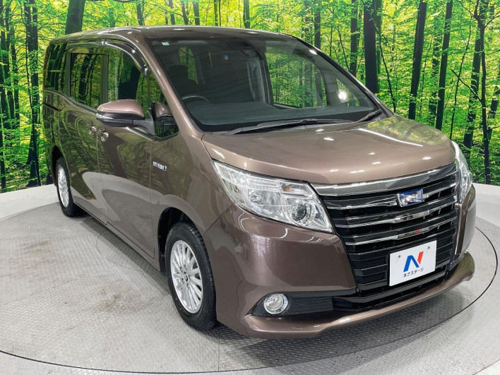 2016 Toyota Noah DAA-ZWR80G (UW-69f2a590a26c2)[18]