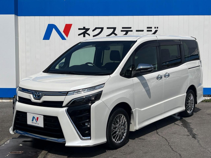 2020 Toyota Voxy 6AA-ZWR80W (UW-69f2a59305f9b)[17]