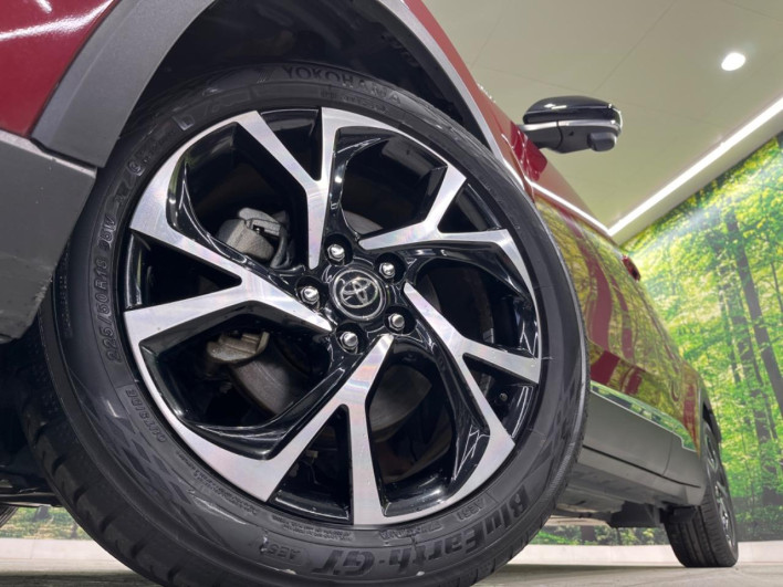 2018 Toyota C-HR DAA-ZYX10 (UW-69f2a59d94afc)[17]
