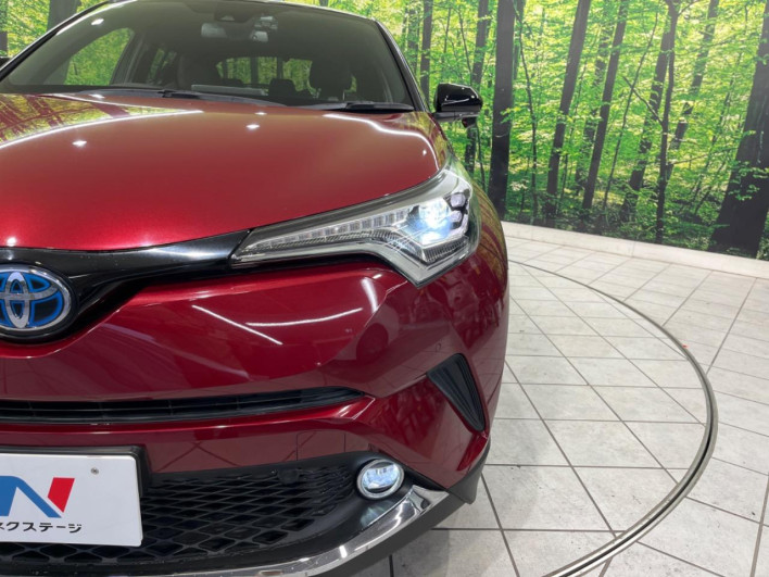 2018 Toyota C-HR DAA-ZYX10 (UW-69f2a59d94afc)[25]