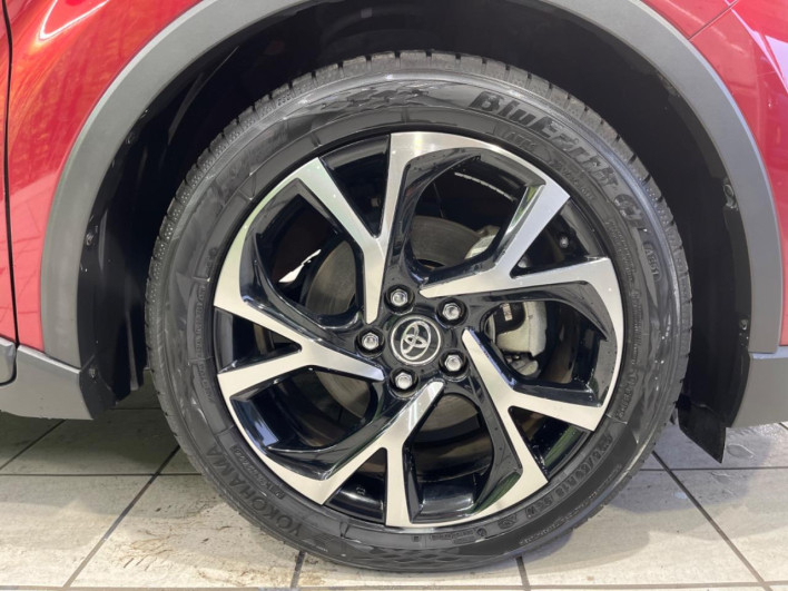 2018 Toyota C-HR DAA-ZYX10 (UW-69f2a59d94afc)[22]