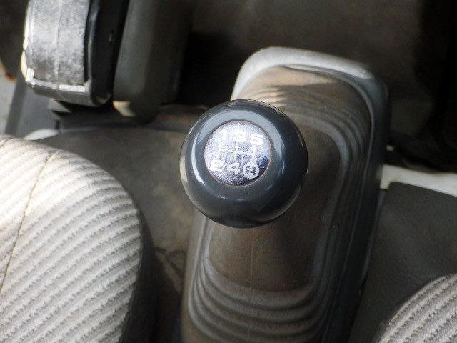 1998 Daihatsu Hijet Truck S110P (UW-6a05449f2e2cf)[14]