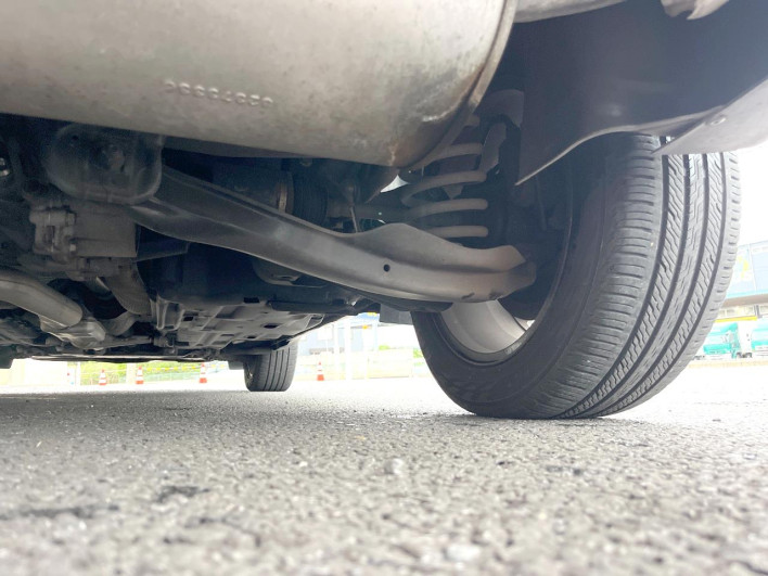 2018 Chrysler Jeep Cherokee ABA-KL20L (UW-69f49527c48f1)[24]