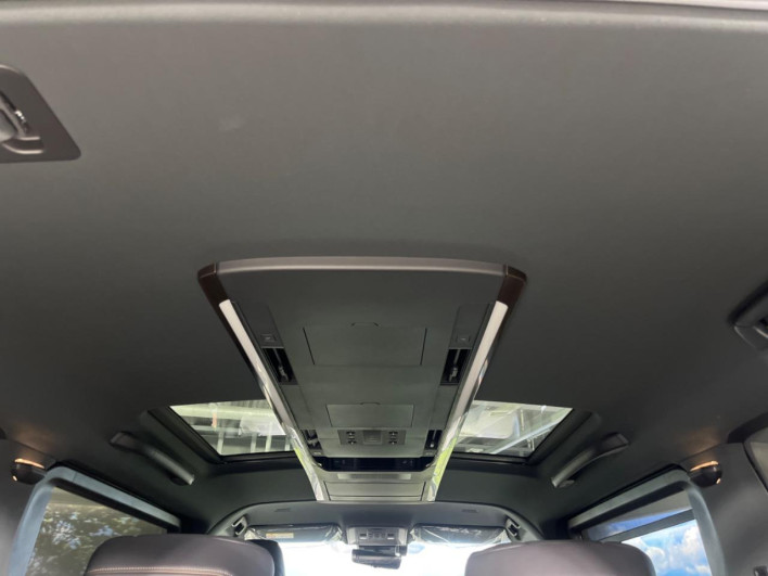 2025 Toyota Vellfire Hybrid 6AA-AAHH40W (UW-69f49530a1dc9)[19]