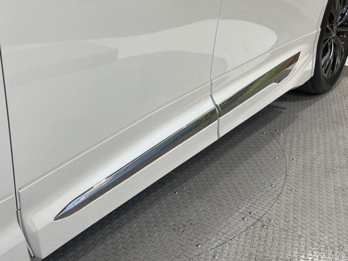 2025 Toyota Vellfire Hybrid 6AA-AAHH40W (UW-69f49530a1dc9)[15]