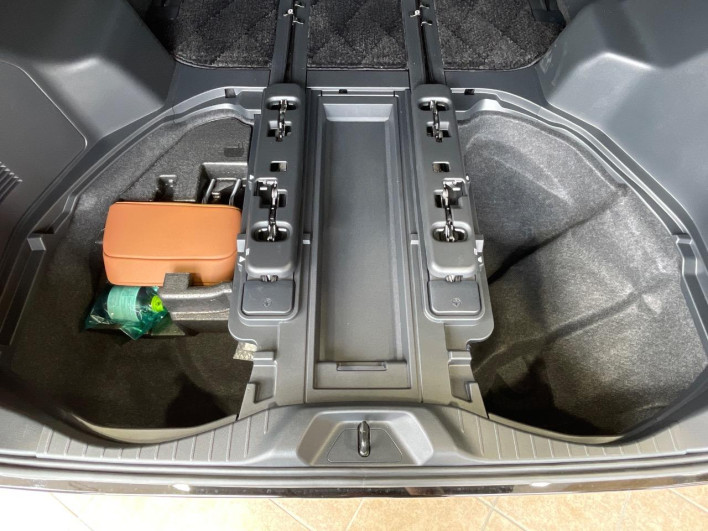 2025 Toyota Vellfire Hybrid 6AA-AAHH40W (UW-69f49530b5d33)[26]
