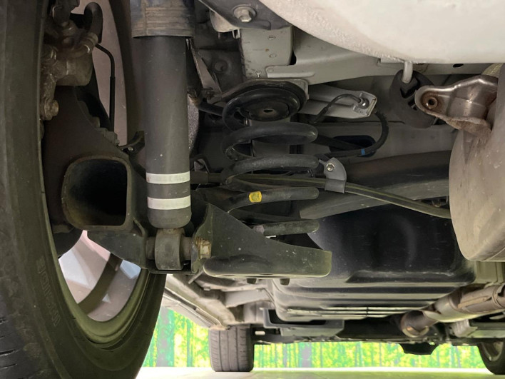 2013 Toyota Estima DBA-ACR50W (UW-69f49532d3598)[26]