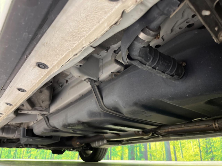 2013 Toyota Estima DBA-ACR50W (UW-69f49532d3598)[27]