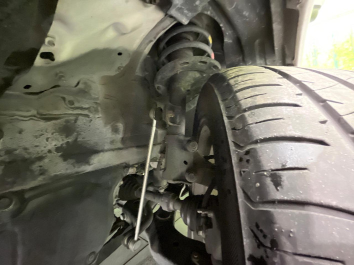 2013 Toyota Estima DBA-ACR50W (UW-69f49532d3598)[16]