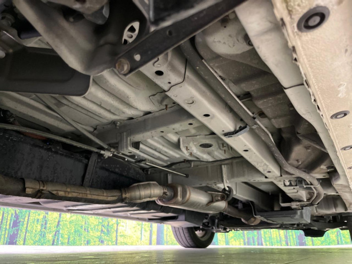 2013 Toyota Estima DBA-ACR50W (UW-69f49532d3598)[24]