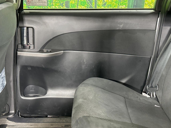 2015 Toyota Estima DBA-ACR50W (UW-69f4953410a6d)[23]
