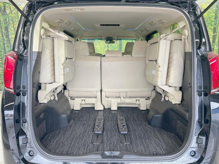 2018 Toyota Alphard DBA-AGH30W (UW-69f49536323f2)[23]