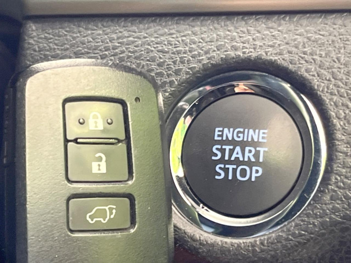 2017 Toyota Harrier DBA-ASU60W (UW-69f4953e8c7b7)[18]
