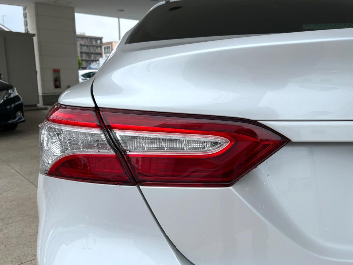 2018 Toyota Camry DAA-AXVH70 (UW-69f4954887211)[5]