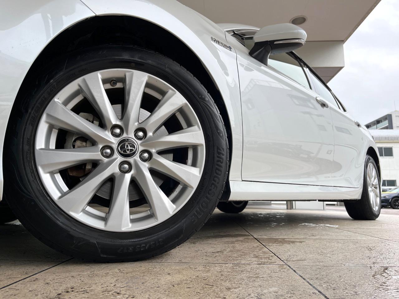 2018 Toyota Camry DAA-AXVH70