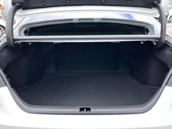 2018 Toyota Camry DAA-AXVH70 (UW-69f49548d6ead)[21]