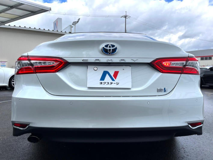 2018 Toyota Camry DAA-AXVH70 (UW-69f49548d6ead)[16]