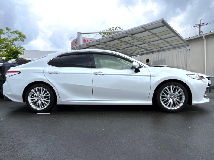 2018 Toyota Camry DAA-AXVH70 (UW-69f49548d6ead)[24]