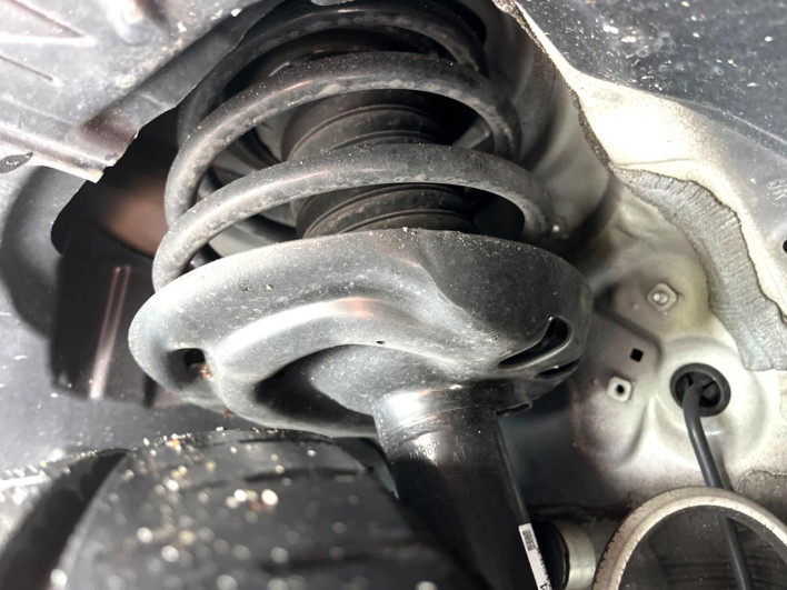 2018 Toyota Camry DAA-AXVH70 (UW-69f49548d6ead)[1]