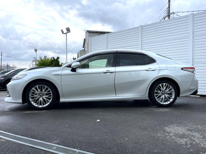 2018 Toyota Camry DAA-AXVH70 (UW-69f49548d6ead)[13]