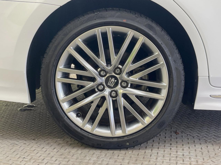 2021 Toyota Crown Hybrid 6AA-AZSH21 (UW-69f4954cb992e)[12]