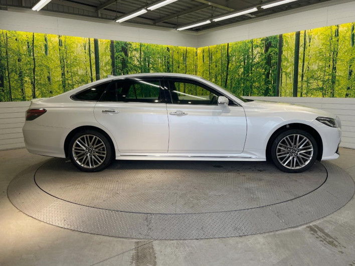 2021 Toyota Crown Hybrid 6AA-AZSH21 (UW-69f4954cb992e)[19]