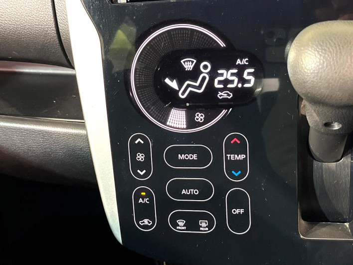 2015 Mitsubishi ek Custom DBA-B11W (UW-69f49551e2f81)[17]