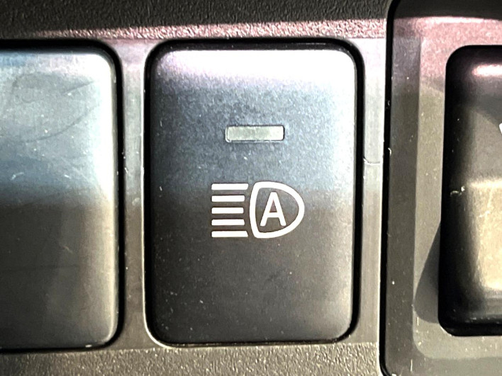 2015 Mitsubishi ek Custom DBA-B11W (UW-69f49551e2f81)[11]