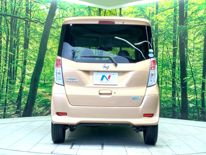 2014 Nissan DAYZ ROOX DBA-B21A (UW-69f49552208f7)[16]