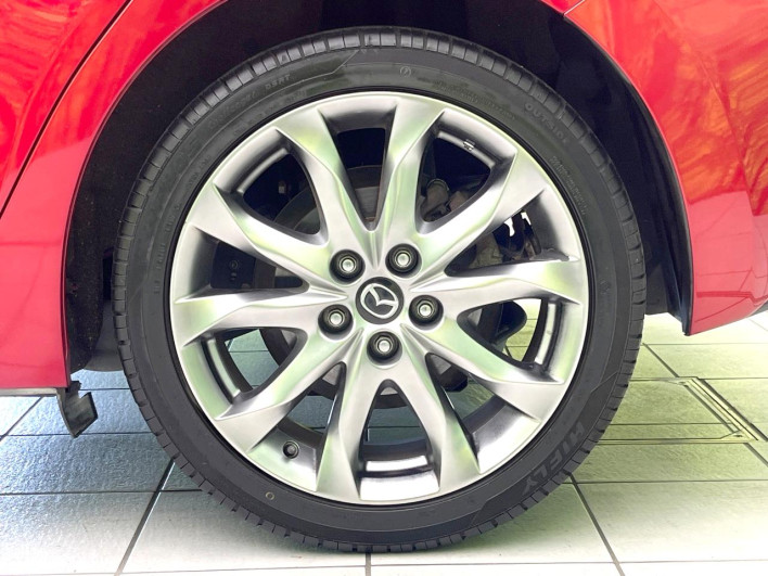 2015 Mazda Axela Sports LDA-BM2FS (UW-69f4956861d7c)[10]