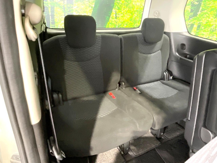 2012 Nissan Serena DBA-C26 (UW-69f4956a9cd7b)[29]