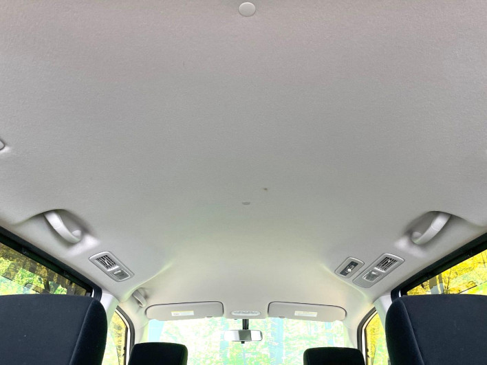 2012 Nissan Serena DBA-C26 (UW-69f4956a9cd7b)[18]