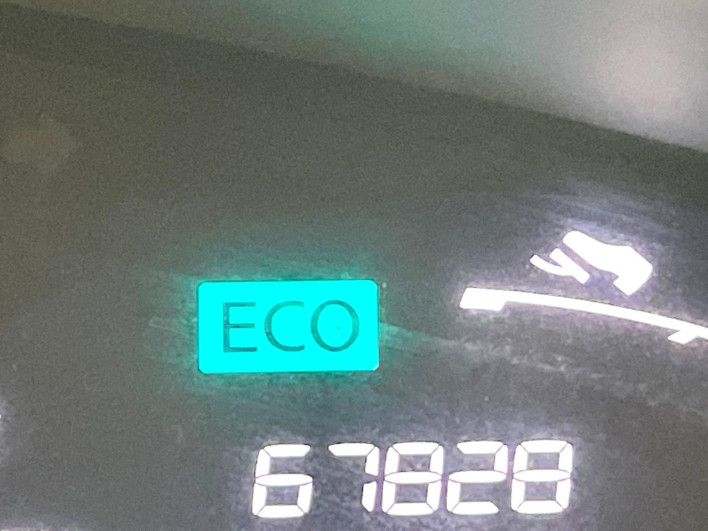 2012 Nissan Serena DBA-C26 (UW-69f4956a9cd7b)[2]