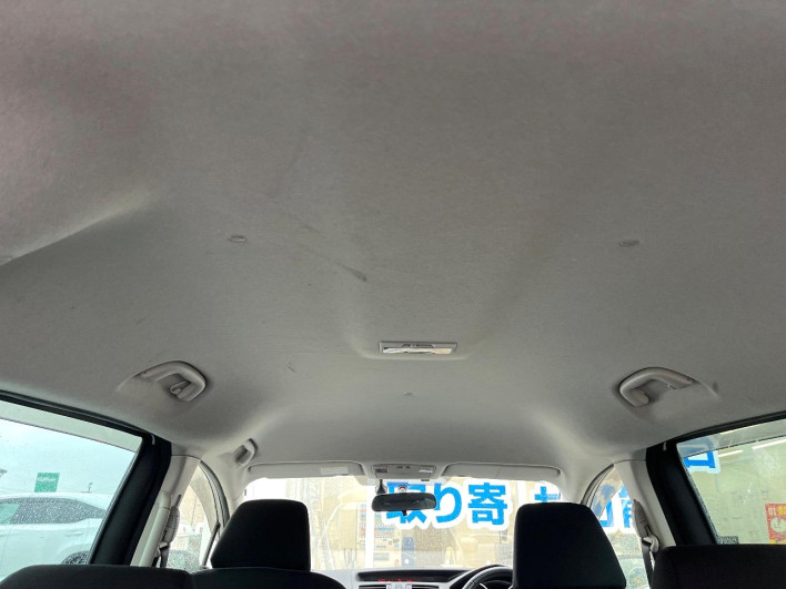 2011 Mazda Premacy DBA-CWEFW (UW-69f4956c6e828)[16]