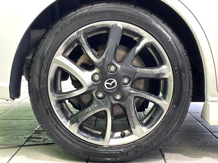2013 Mazda Premacy DBA-CWFFW (UW-69f4956c967b9)[28]
