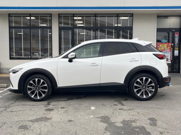 2018 Mazda CX-3 6BA-DKEFW (UW-69f4957337a1d)[23]