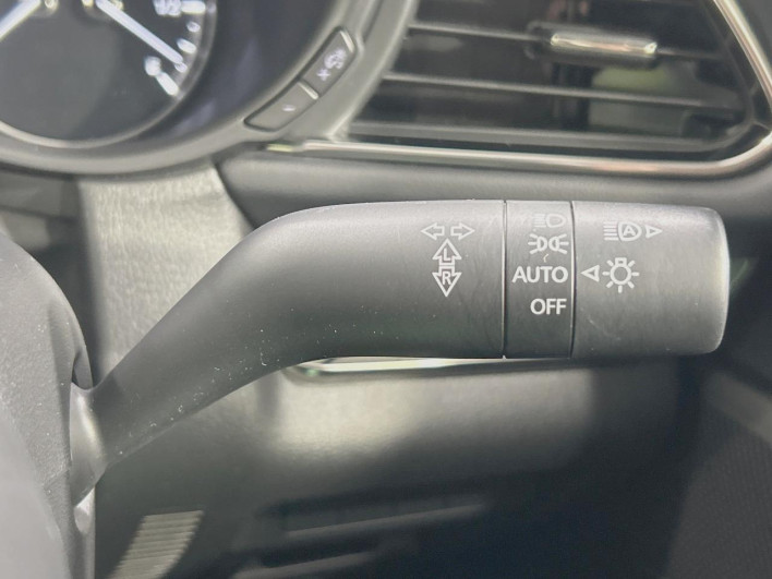 2022 Mazda CX-30 5BA-DMEP (UW-69f49574a000d)[29]