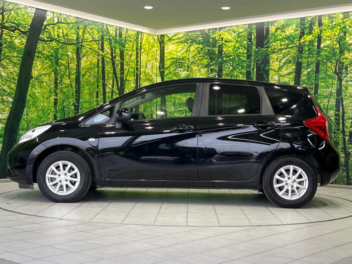 2013 Nissan Note DBA-E12 (UW-69f49574e0d8e)[18]