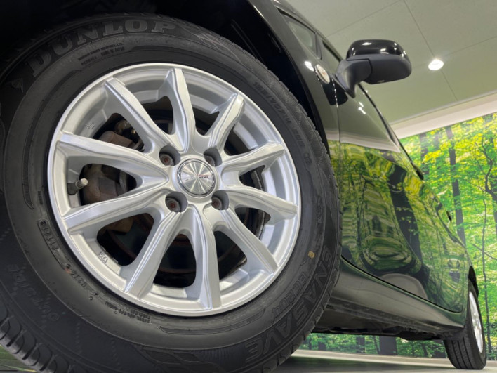 2013 Nissan Note DBA-E12 (UW-69f49574e0d8e)[24]