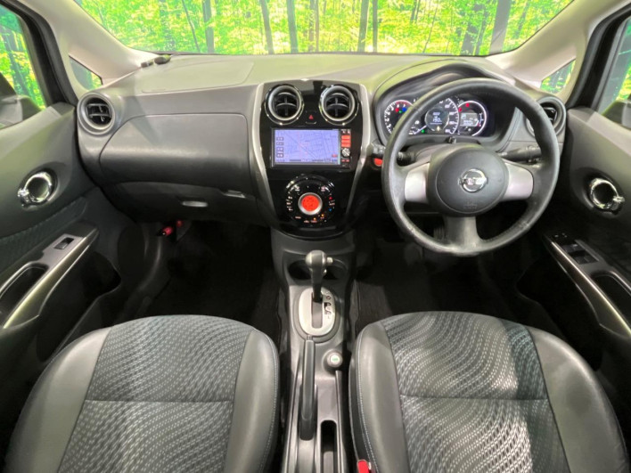 2013 Nissan Note DBA-E12 (UW-69f49574e58dd)[29]