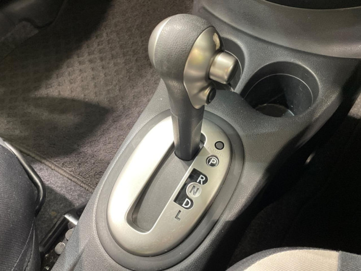2016 Nissan Note DBA-E12 (UW-69f49576971b7)[16]