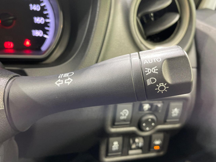 2017 Nissan Note DBA-E12 (UW-69f495769b588)[22]